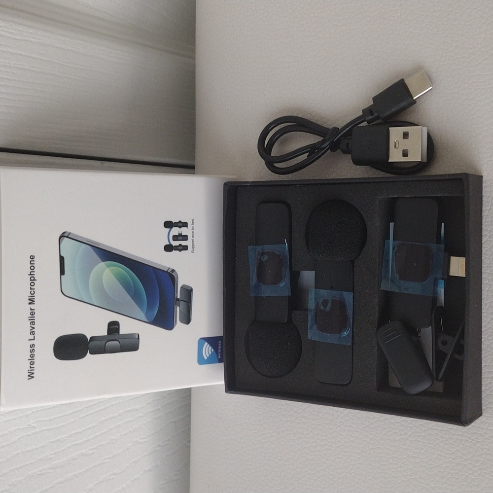 Wireless Microphone - Picture 7 of 8